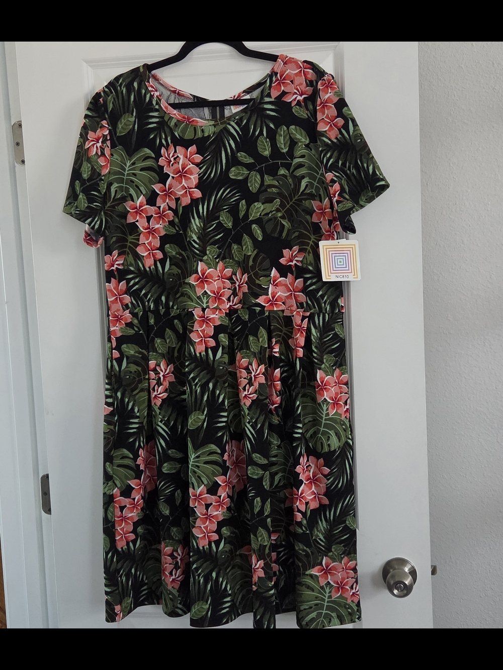 New Nwt Lularoe 3xl 3x Amelia Dress. Tropical Hawaiian